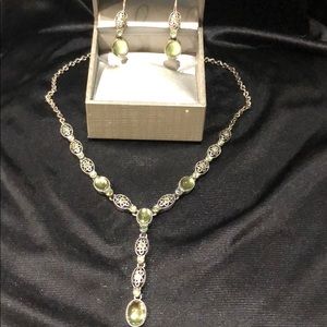 Avon Necklace & earring set.